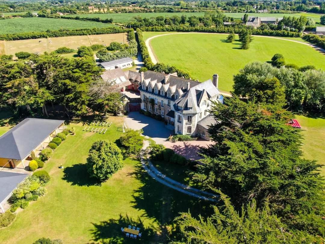Château de Surville Surville  Extérieur photo